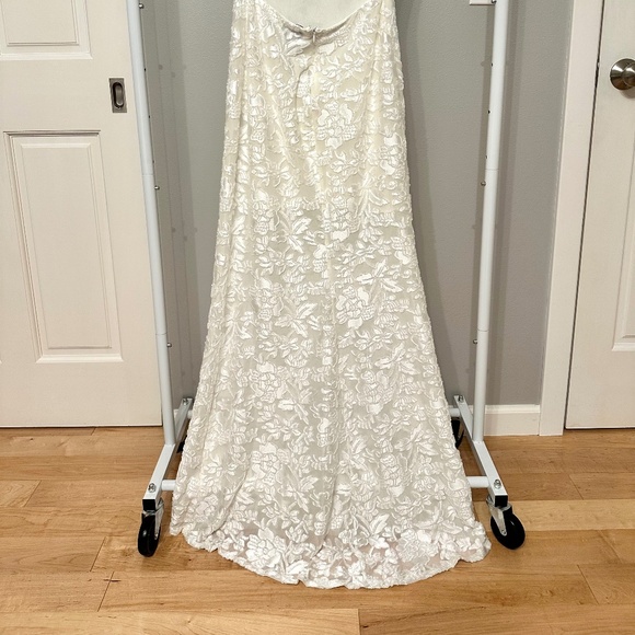 Reformation Sorin Dress Ivory - Size 2 - Picture 3 of 9